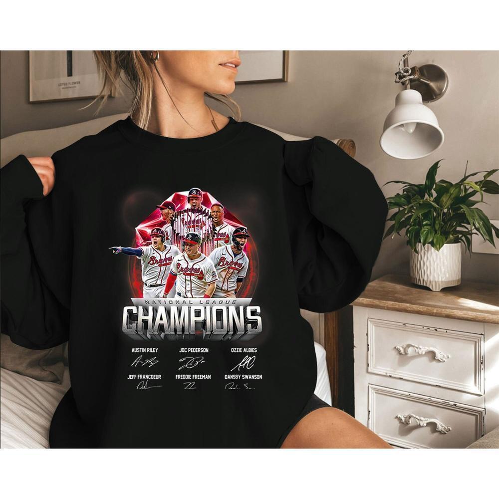 Braves World Series Champion 2021 Retro Baseball Fan Unisex Sweatshirt